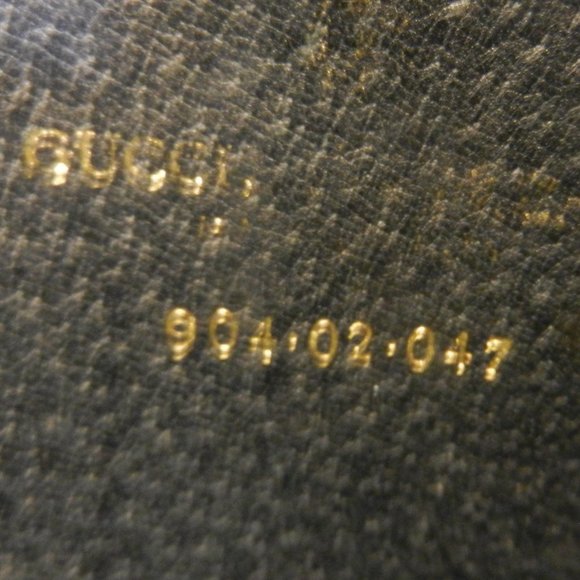 Gucci VTG collectible crossbody purse cream navy logo canvas curved shoulder bag - Picture 8 of 16